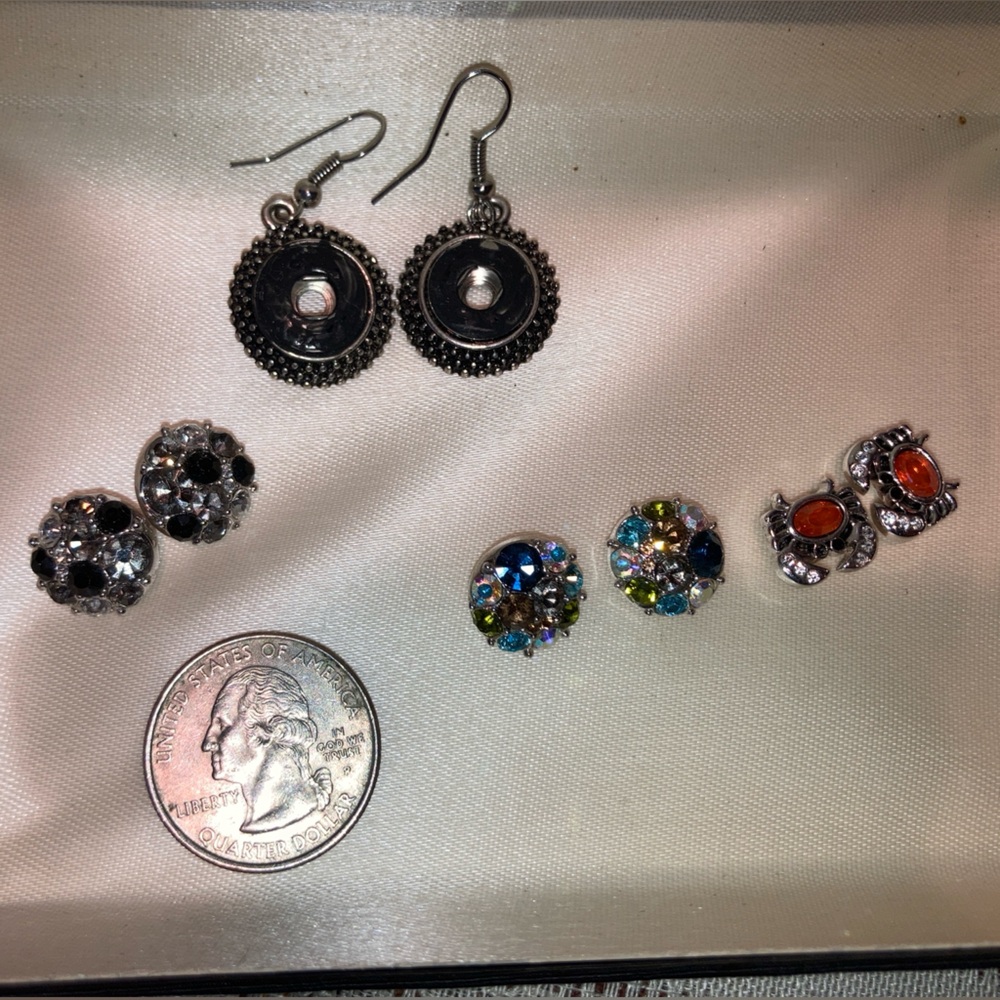 Magnolia & Vine 3 sets of snap charms with earrings